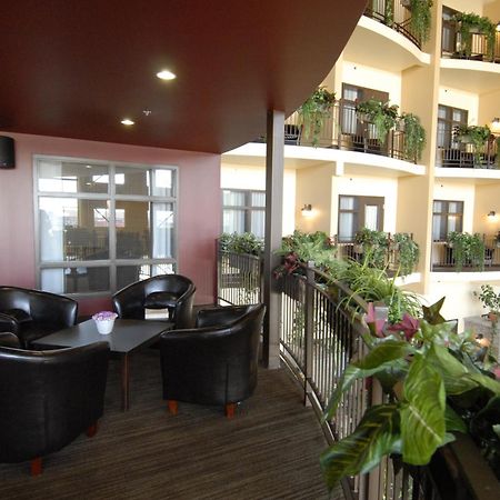 Hotel Ambassadeur Et Suites Квебек Экстерьер фото