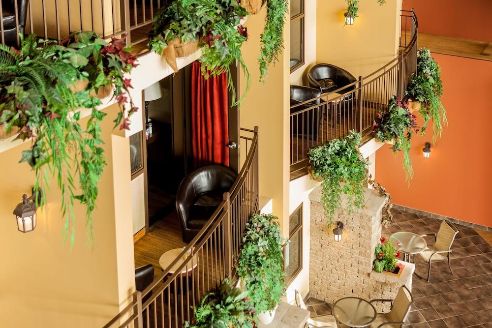 Hotel Ambassadeur Et Suites Квебек Экстерьер фото
