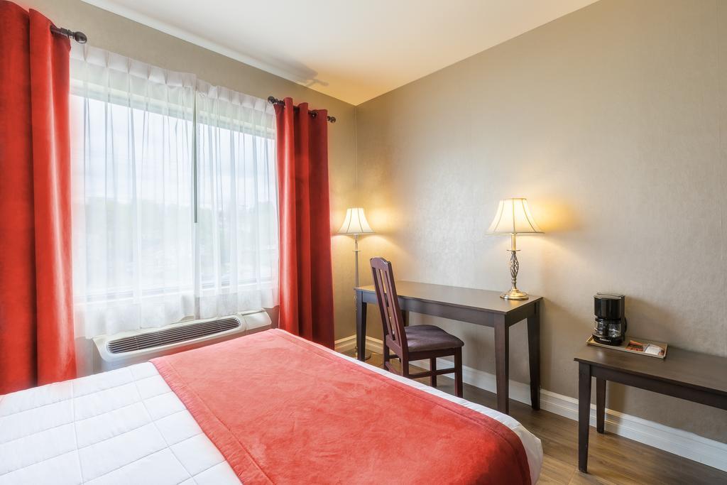 Hotel Ambassadeur Et Suites Квебек Экстерьер фото