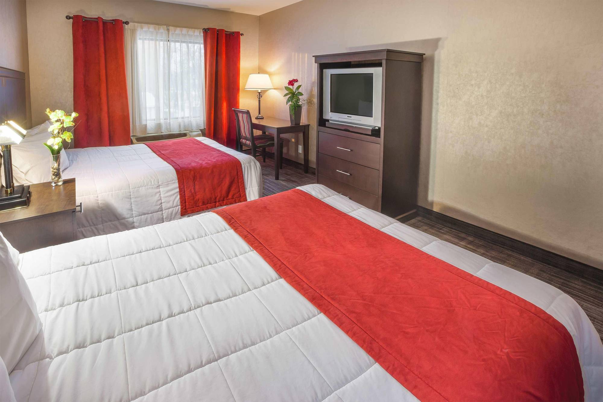 Hotel Ambassadeur Et Suites Квебек Экстерьер фото